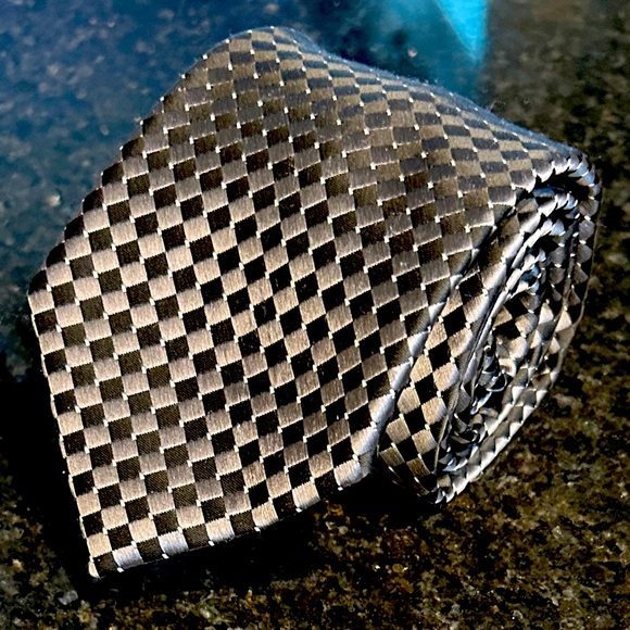 CROFT & BARROW Tie • Black & Gray Diamonds • 59”L x 3.5”W - Picture 1 of 7